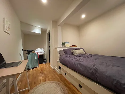 Rented by Oxford Property Group | media 22