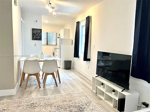 825 Euclid Ave #8 Photo 1