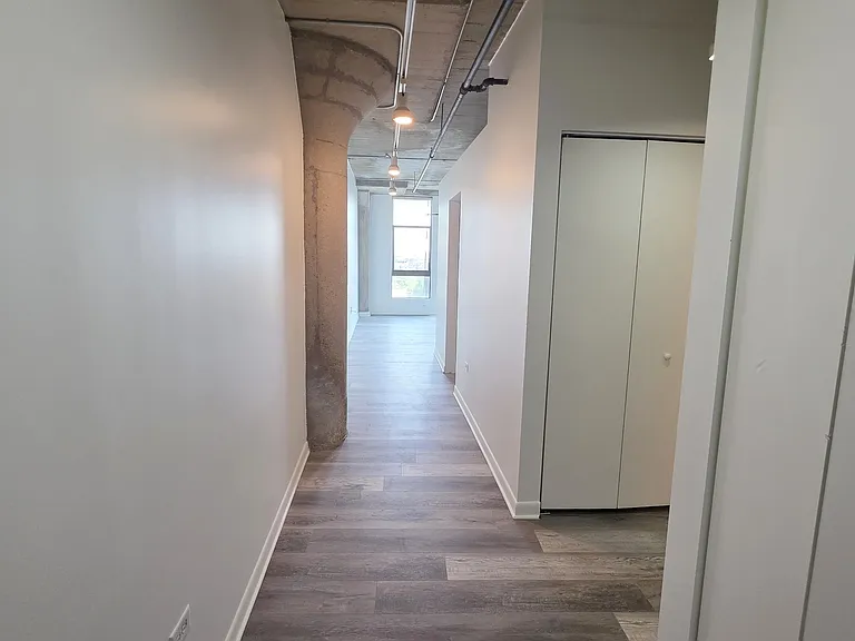 1550 S Blue Island Ave #722 — Photo 10
