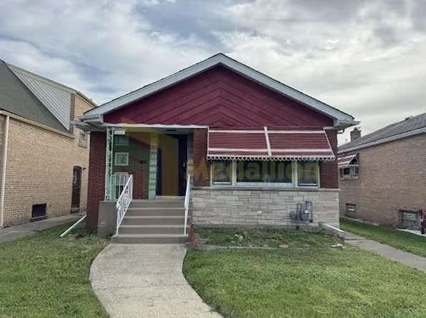 10511 S King Dr, Chicago, IL 60628