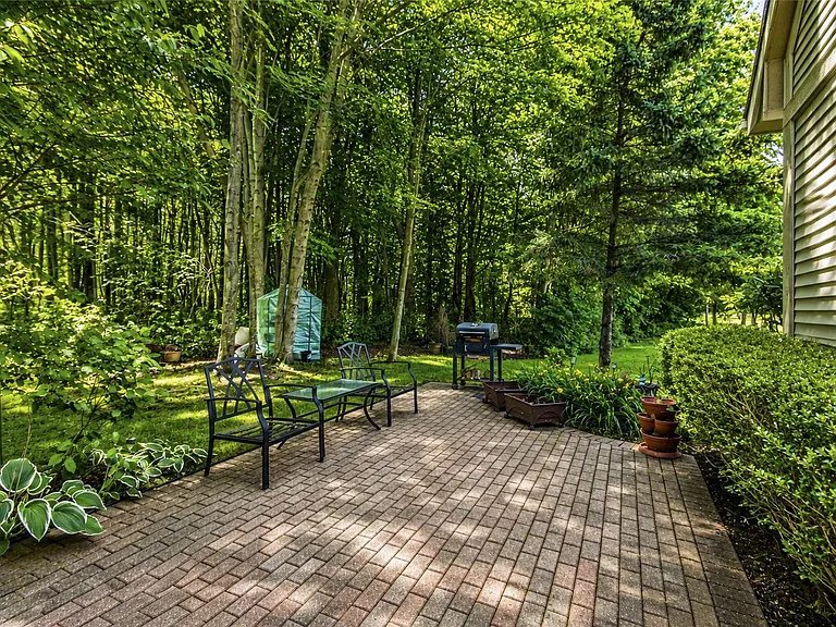 3481 Castlewood Ct — Photo 9