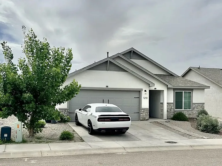 1210 San Carlos St — Photo 16