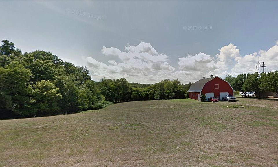 1st image of 161 Honeysuckle Ln