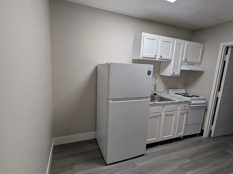 Franklin Park Apartments — Photo 64