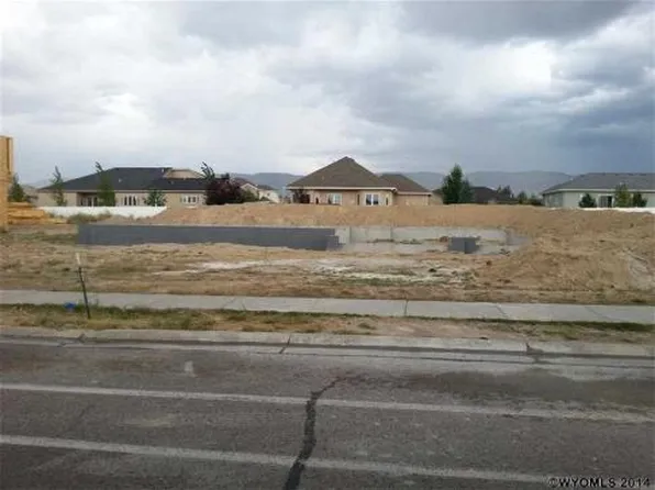 4423 E 21st St, Casper, WY 82609