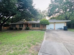 2412 Oak Cliff Dr, Waco, TX 76710