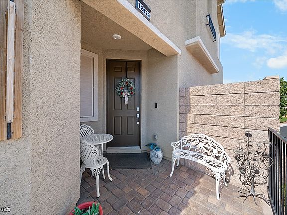 3rd image of 12479 Piazzo St