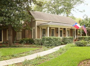 543 N Getty St, Uvalde, TX 78801