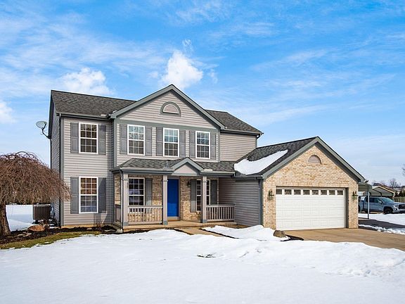 3rd image of 401 Curve Rd