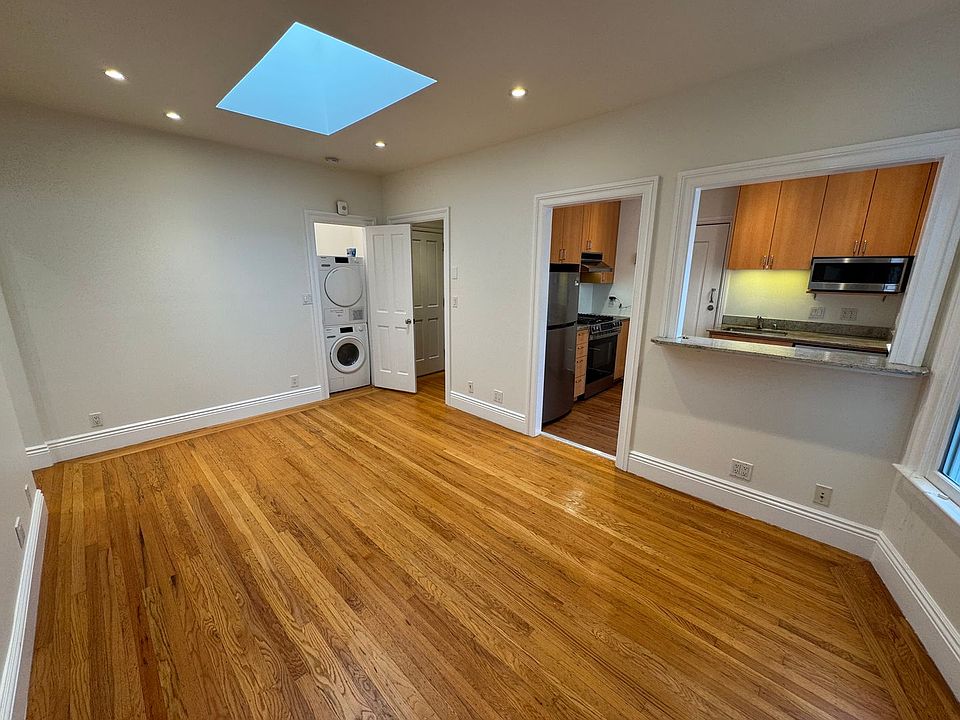 1st image of 1100 Jackson St APT 15