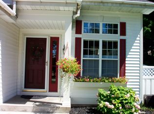 284 Port Sheldon St, Grandville, MI 49418