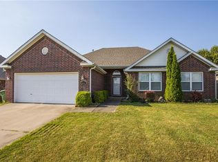 3513 S Stoney Point Rd, Rogers, AR 72758