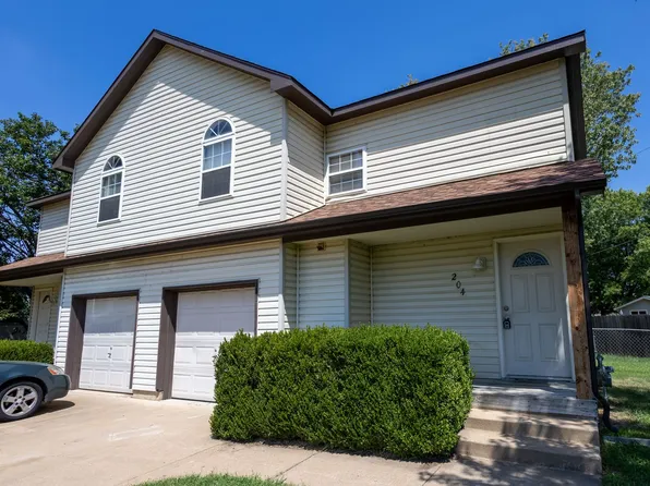 204-206 N Queen Ave, 204-206 N Queen Ave, Maize, KS 67101