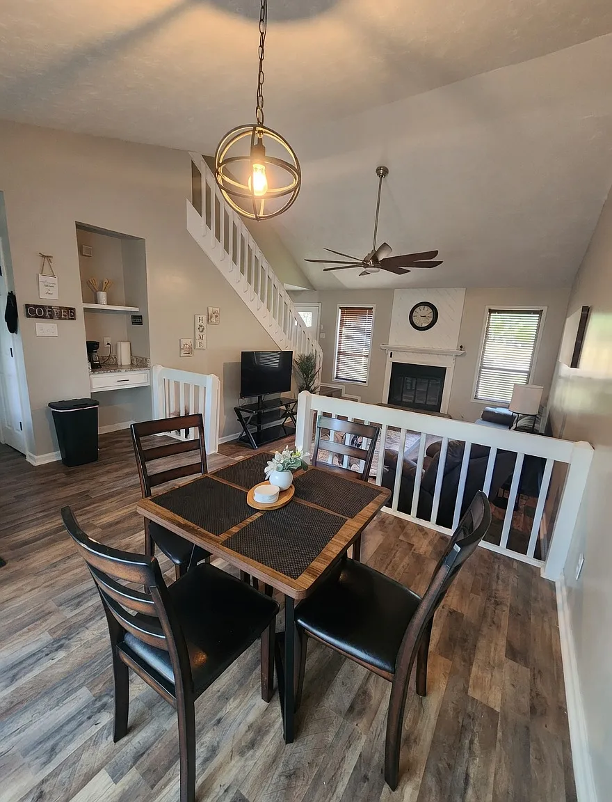 3 bed, 1443 sqft, $850 — Photo 1