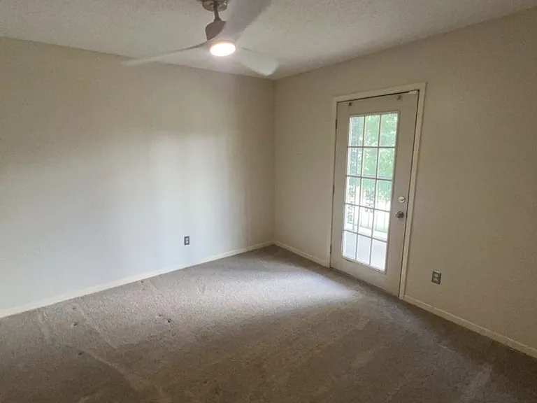 18507 Sweetmeadow Dr — Photo 15