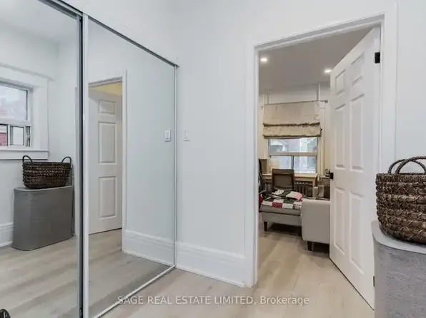 37 Rusholme Rd #1A, Toronto, ON M6J 3H3