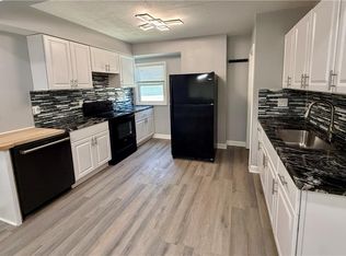 2809 E 39th St, Kansas City, MO 64128