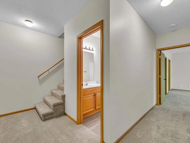 3005-3033 S Shrank Dr — Photo 34