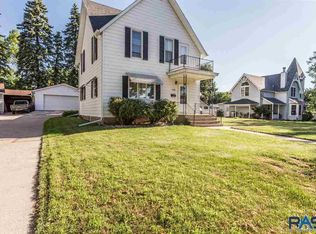 408 E 8th St, Dell Rapids, SD 57022