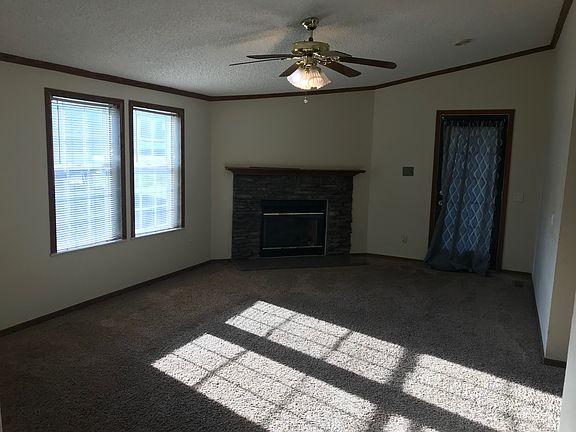 3rd image of 253 Fox Chase Blvd