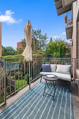 5th image of 136 Clifton Pl APT 1B