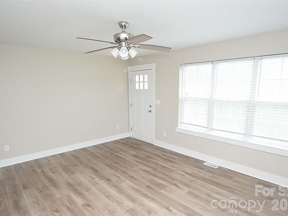 3rd image of 258 Carver Ave SW