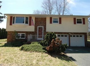 41 Ridge Rd, Budd Lake, NJ 07828