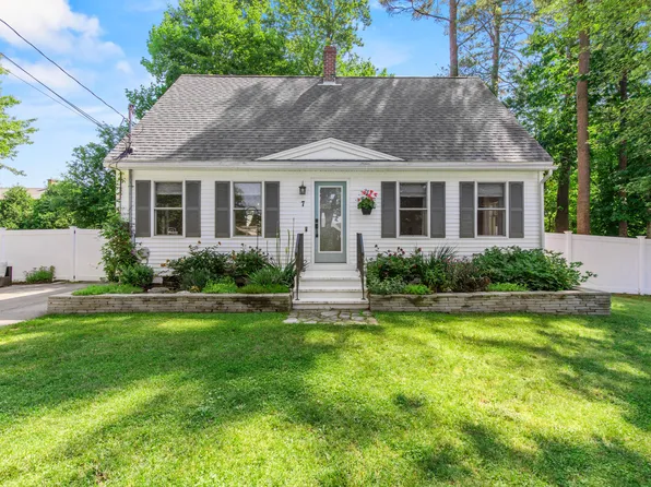 7 Stacy Street, Saco, ME 04072