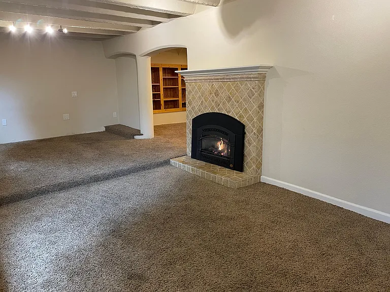 21923 Rockford Rd #B — Photo 5