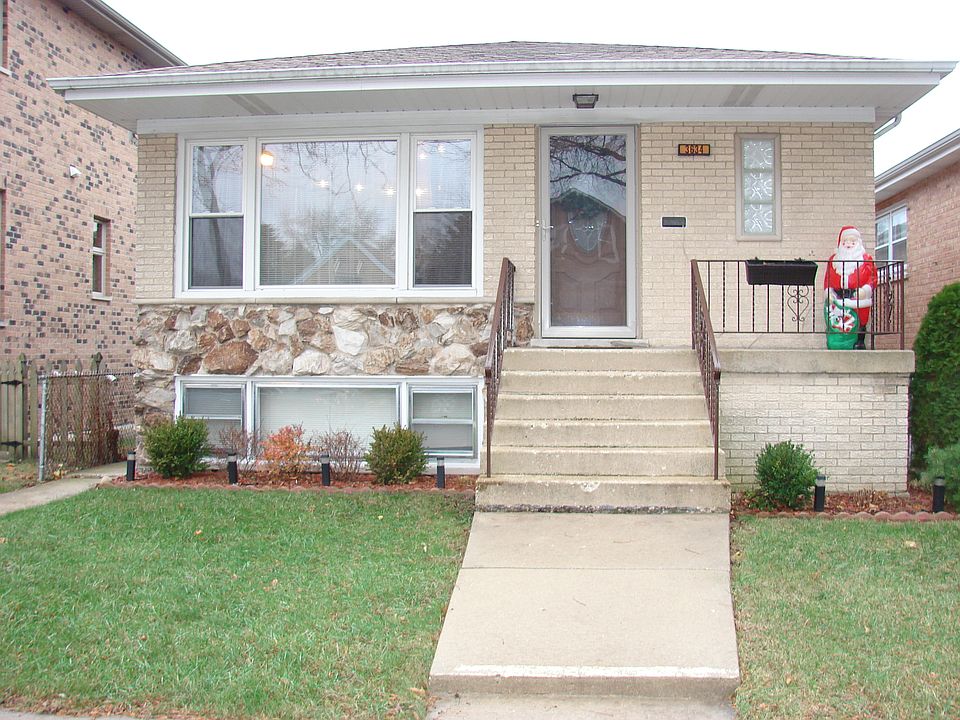 1st image of 3634 N Plainfield Ave