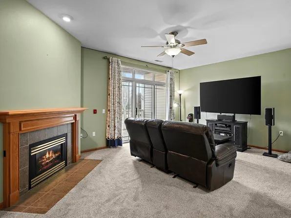 5583 Bantry Ln APT 2, Fitchburg, WI 53711