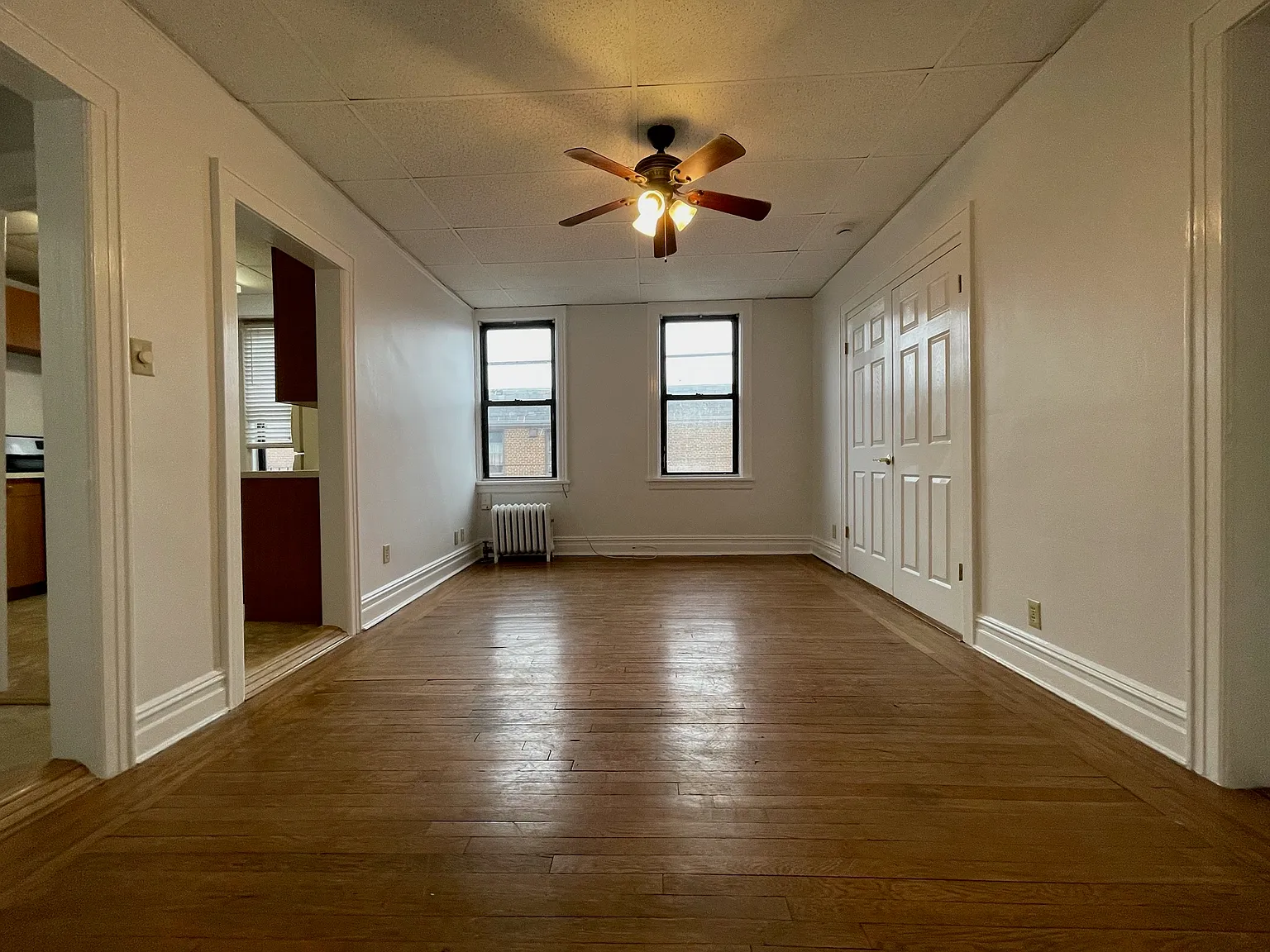 2 bed, 1000 sqft, $2,700 — Photo 4