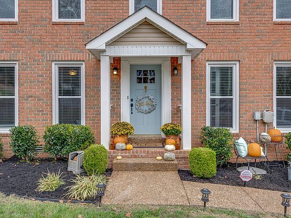 3rd image of 7312 S Colony Ct