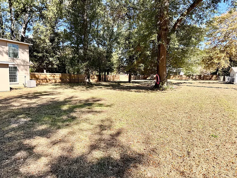 921 Bradleys Bnd — Photo 29