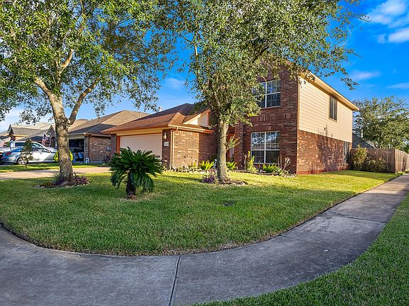 3rd image of 2501 Gallup Dr