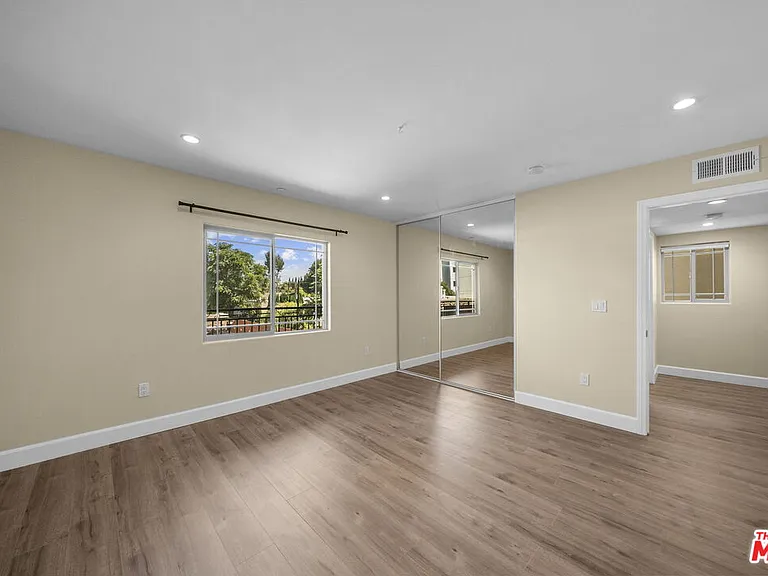 5315 Bellingham Ave #204 — Photo 17
