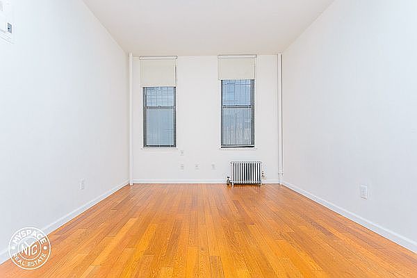 1st image of 1345 De Kalb Ave #1R