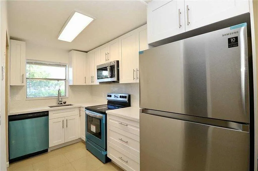2 bed, $1,800 — Photo 4