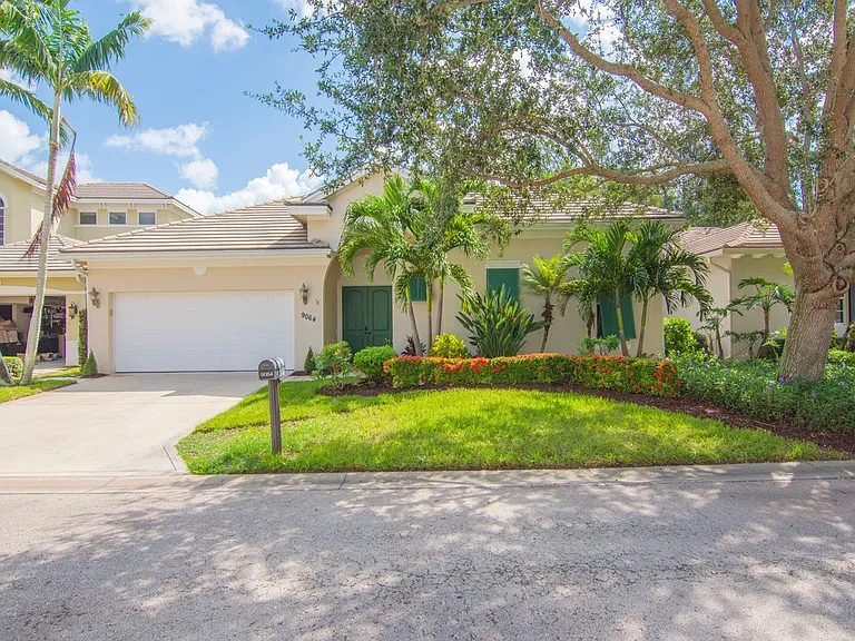 9064 Englewood Ct — Photo 30