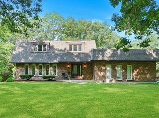 26326 S Greenwood Ave, Crete, IL 60417