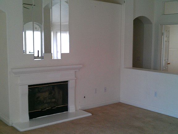 4th image of 1338 Avenida Floribunda