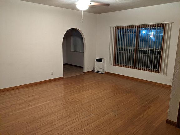 2nd image of 1422 N Kingsley Dr #107