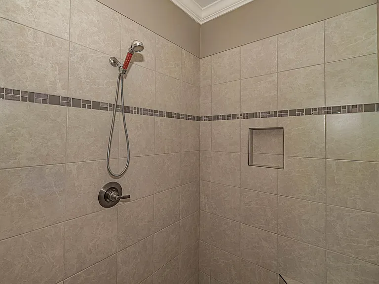 2529 Bella Vista Cir — Photo 17