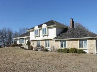 1510 E 235th Ter, Cleveland, MO 64734