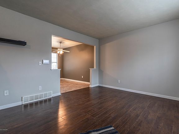 5th image of 6313 Beechfield Dr