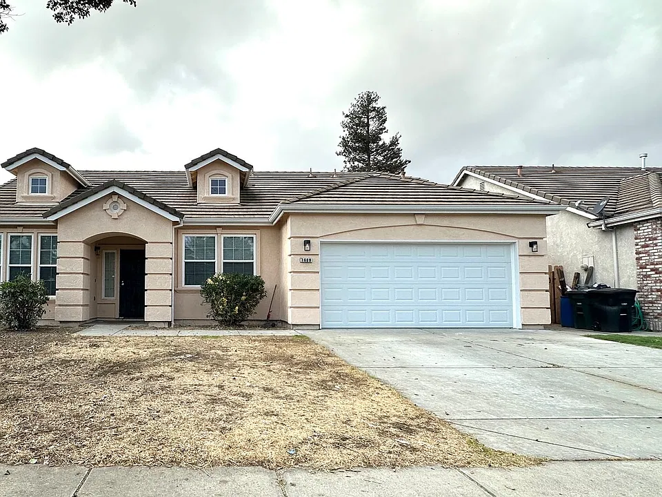 1609 Emerald Dr