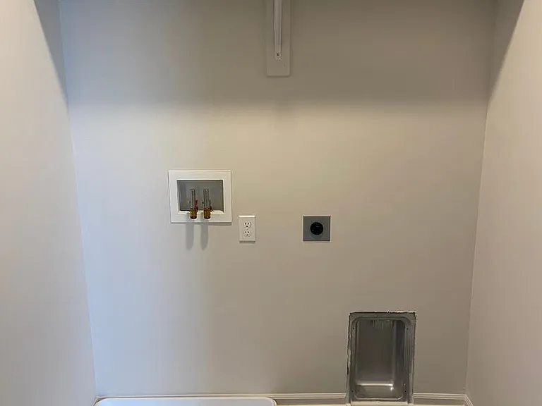 21326 W 215th Pl — Photo 12
