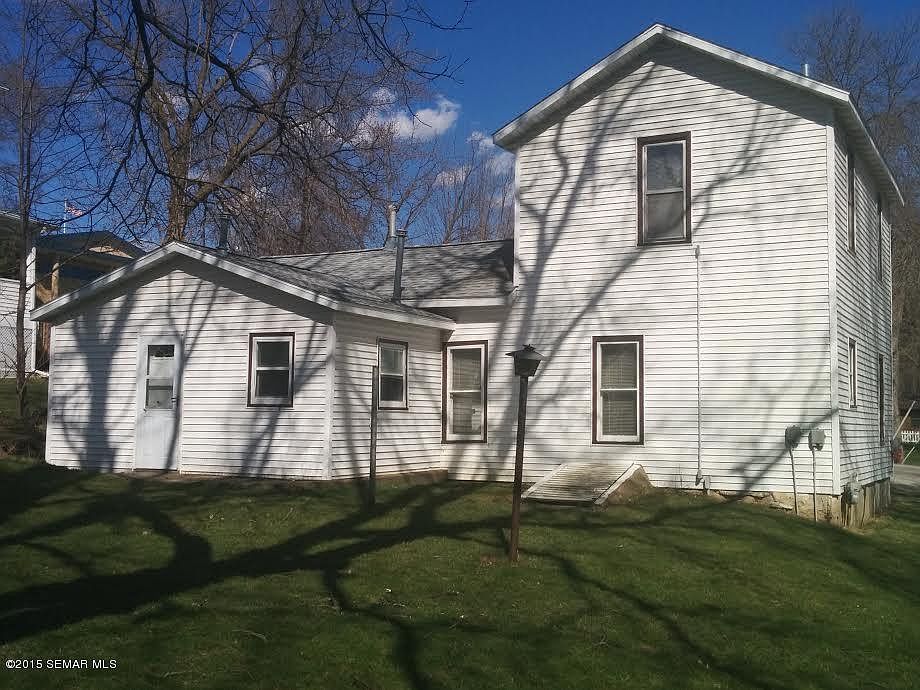 2nd image of 531 Main St N