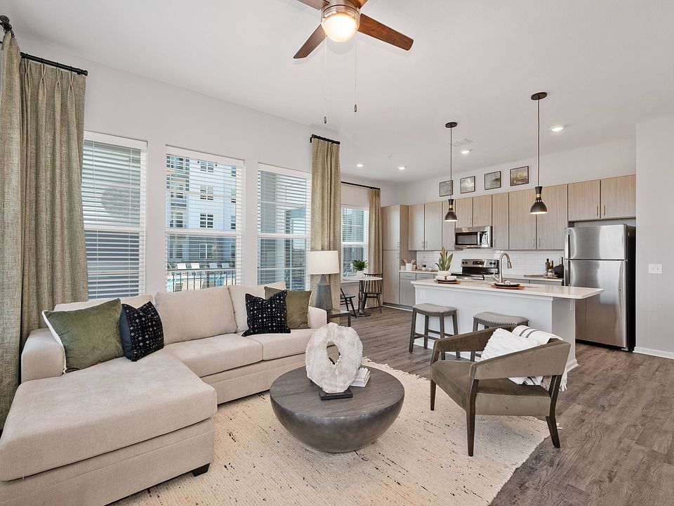 The Rodeo - 2 Bedroom 2 Bath