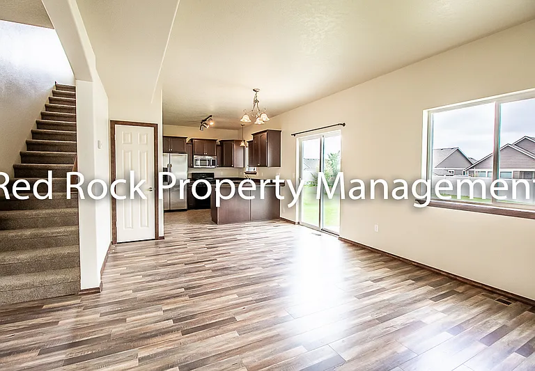7527 N Carrington Ln — Photo 6
